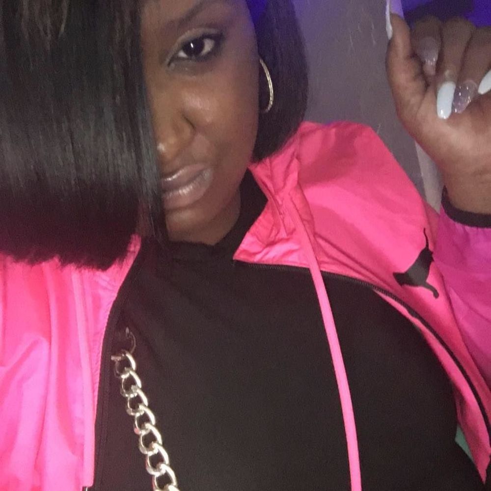 Meet your Posher, Lakia